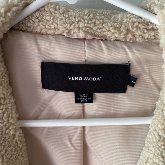 Teddy bear jacket - Picture 2 of 3